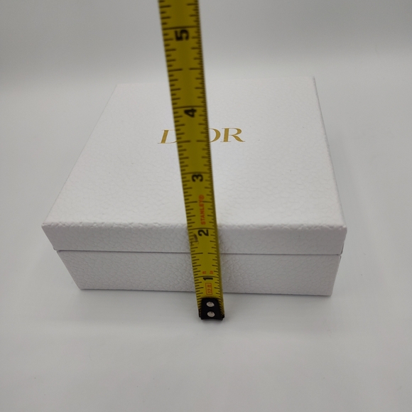 Christian Dior Luxe Gift Set 🎁 Box, Ribbon, Dust Bag, Pip Card & Mini Perfumes - Picture 8 of 12